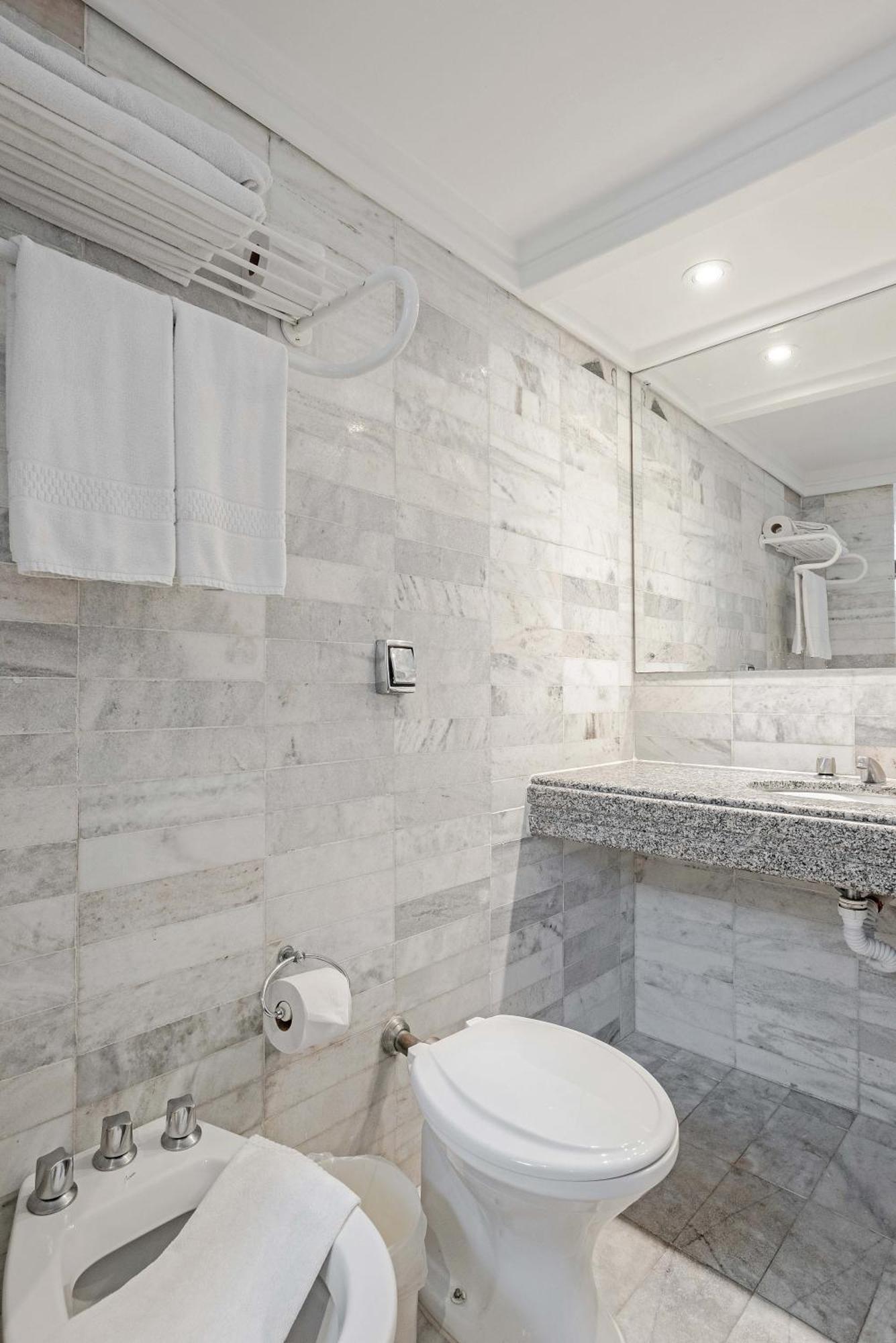 Quarto Familiar Standard